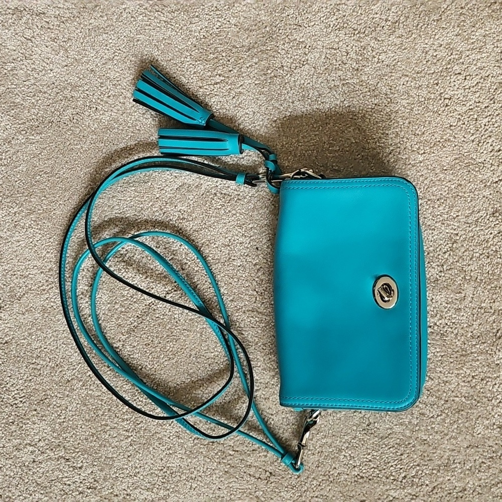 Classic Coach Turnlock Crossbody Bag EUC